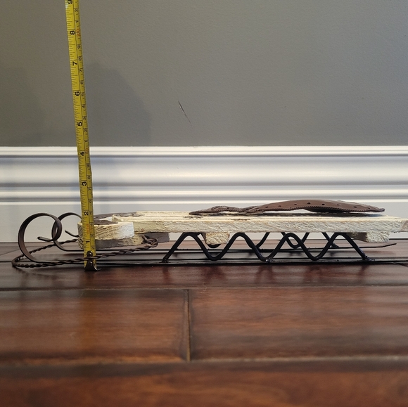 Mini wood and metal sled - Picture 3 of 4